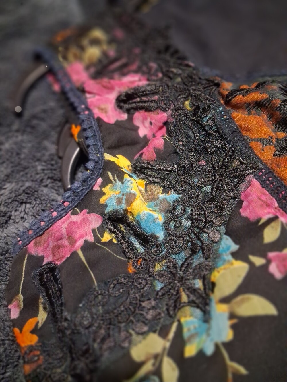Black Floral Lace-Trim Tank with Buttons on Front - Picture 4 of 7